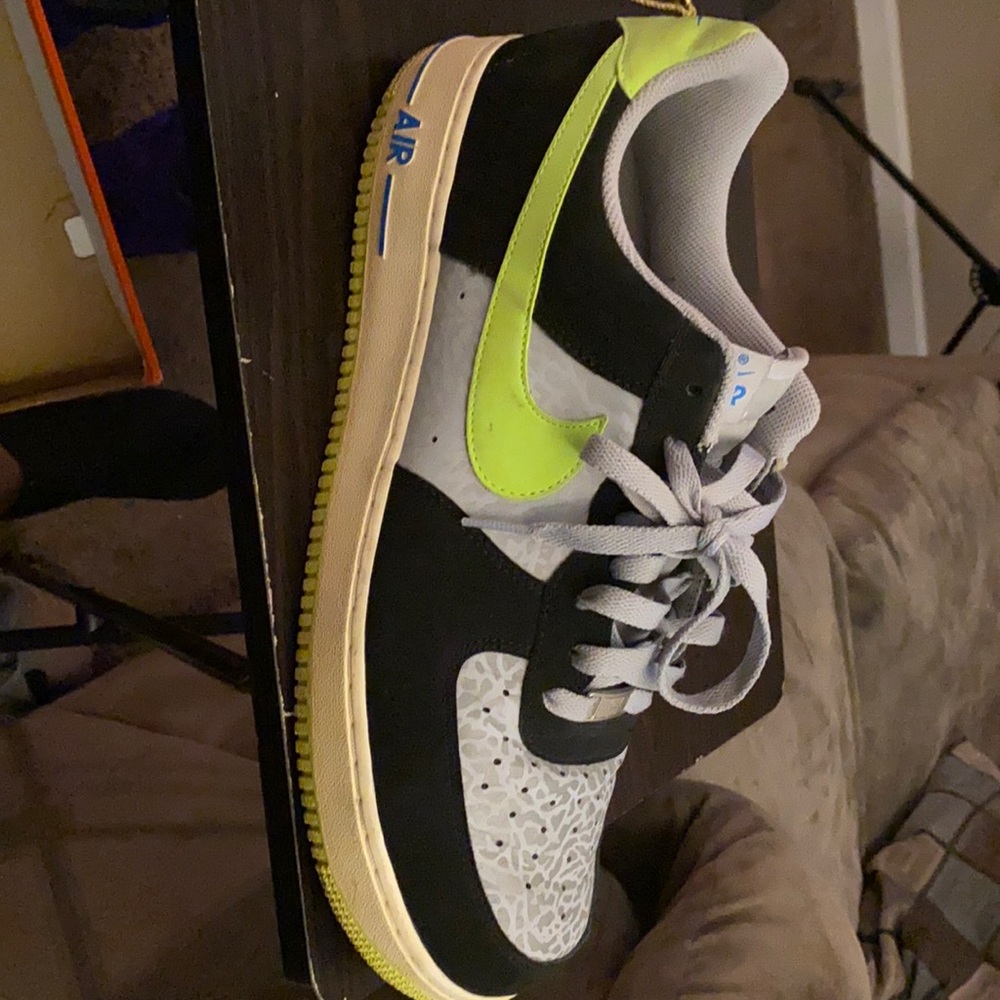 Nike Air Force 1